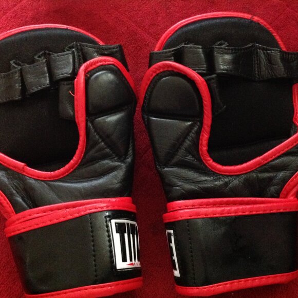 Pre-owned Title MMA Fight Gloves Size Medium - Picture 4 of 6